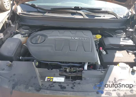 2017 Jeep Cherokee Latitude Fwd from USA, damaged, VIN 1C4PJLCS1HW592849